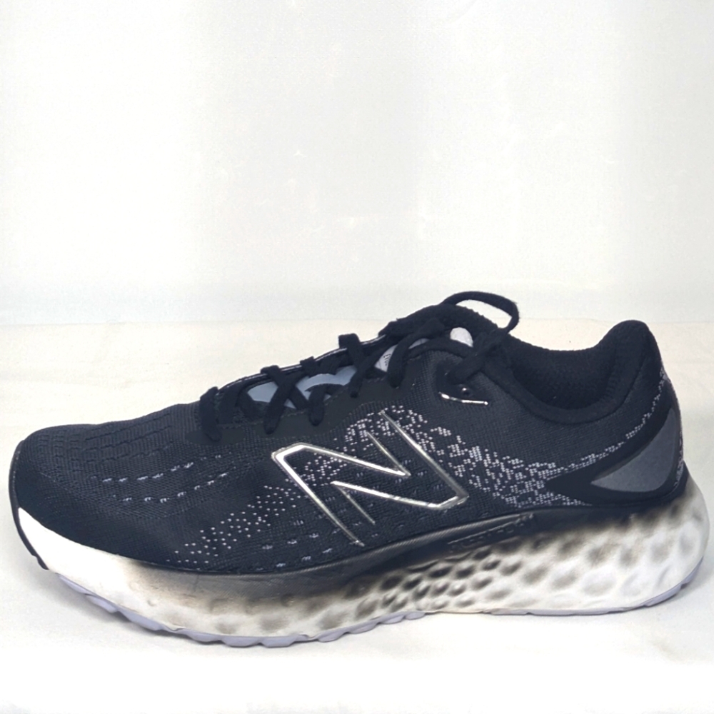 NEW New Balance Womens Fresh Foam Evoz V1 Running Shoe Sz 11 Wide black/white